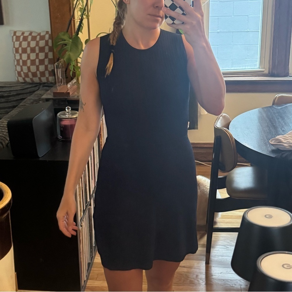 Elegant Navy Sleeveless Dress